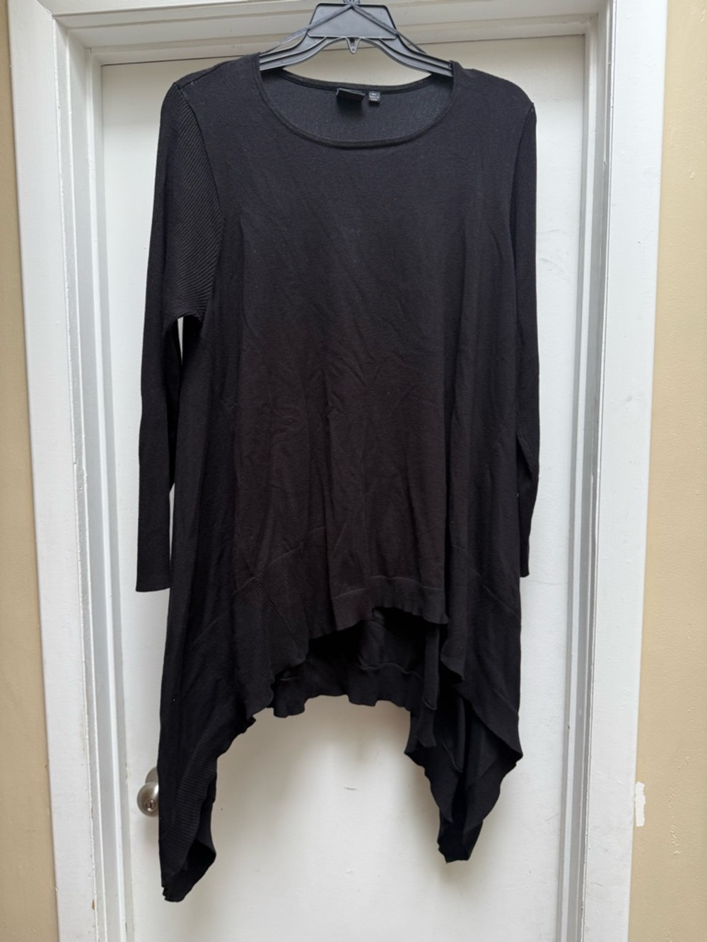 Cyrus by Devotion Shark-bite Tunic Sweater